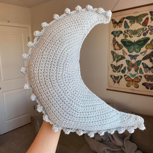 Brand New Handmade Crochet Moon Pillow - Picture 1 of 8